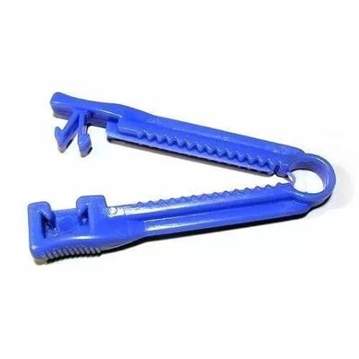 El cordón umbilical médico disponible afianza el clip hemostático del cordón umbilical con abrazadera para recién nacido