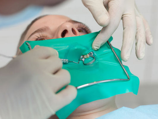 Hojas de goma materiales de la presa del látex de la presa del retractor dental puro dental de la mejilla