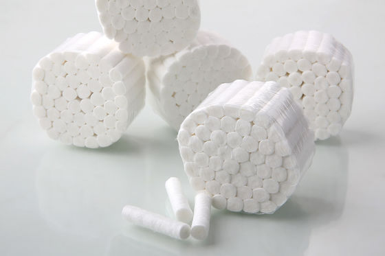 Algodón médico absorbente disponible dental Rolls 12m m con los certificados de CE/ISO